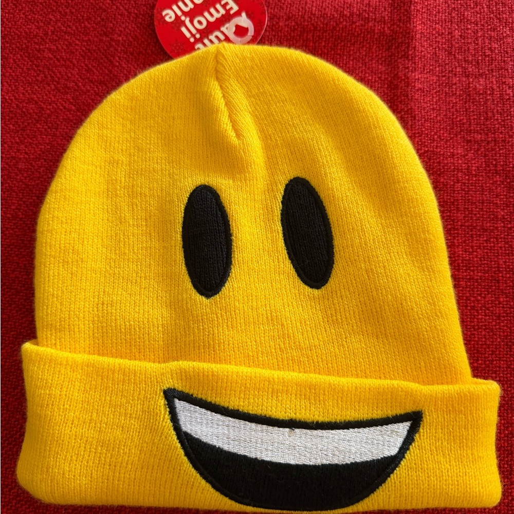 Yellow Smiley Face Beanie hat Emoji